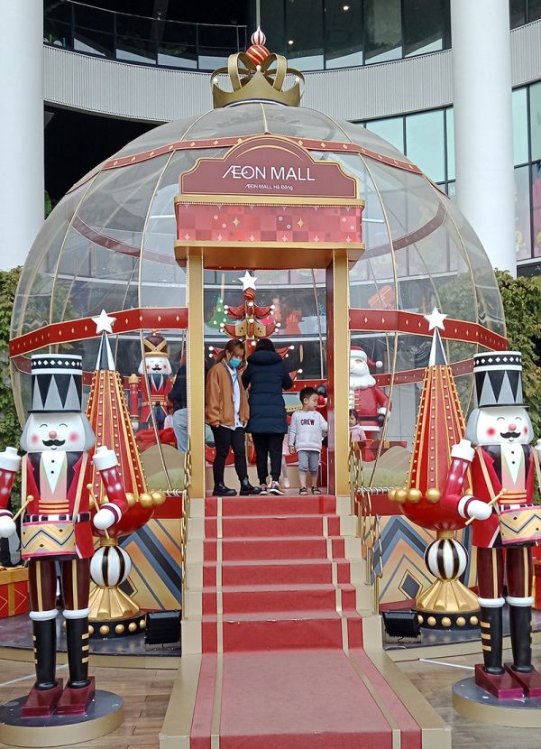 trải nghiệm không khí Giáng sinh tại Aeon Hà Đông